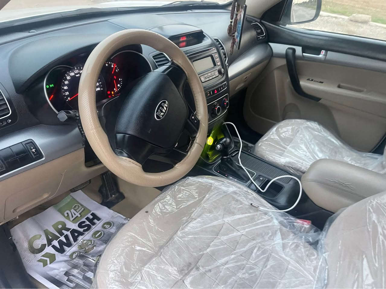 كياي 2014بئ بؤياغ  سونه رم داناوه زور جوانو باك ماوه ته وه 240 هه زار روشتو كيرو مه كينه ته قه و ره ق هه مو كياني به شه رته رقم سه نه وي نويه كوبون به نزيني هه يه ته حويل غرامه به شه رته    سعر 160مجالي برايانه 
***********
***********ك
كر كوك دروازه كركوك, العراق
