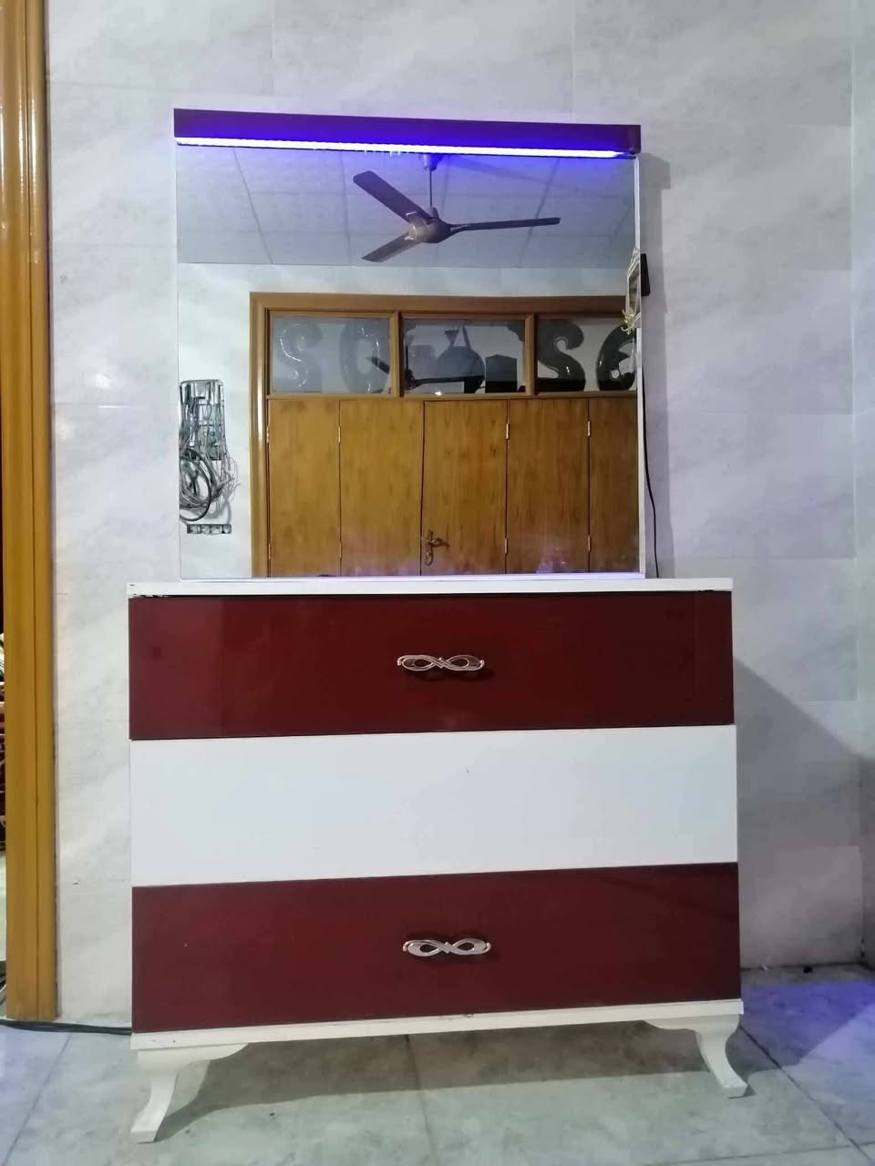 غرفه تركي كولش نضيفه 350شراي تفضل خاص


**إذا كنت صاحب هذا الإعلان وتريد حذفه لأي سبب، رجاءا أرسل رسالة إلى الدعم الفني**