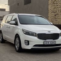 كيا كرنفال ٢٠١٦ خليجي ماشيه ١٤٢ km السياره نص مواصفات  الضرر جاملغ اما...