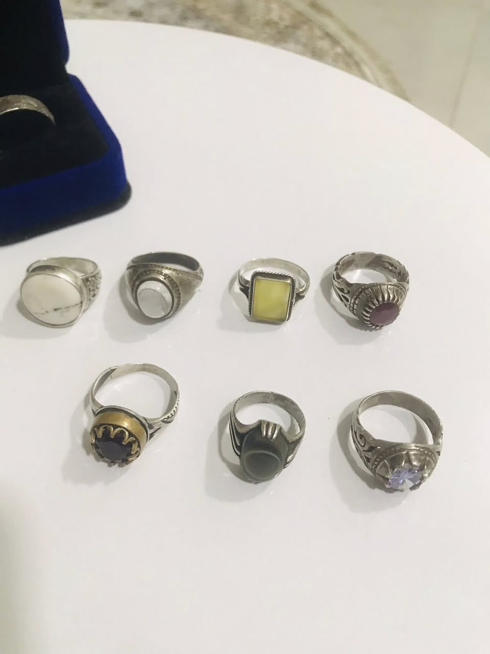 يا الله 
كلمن و سعره
 مكاني نجف توصيل موجود 
***********
