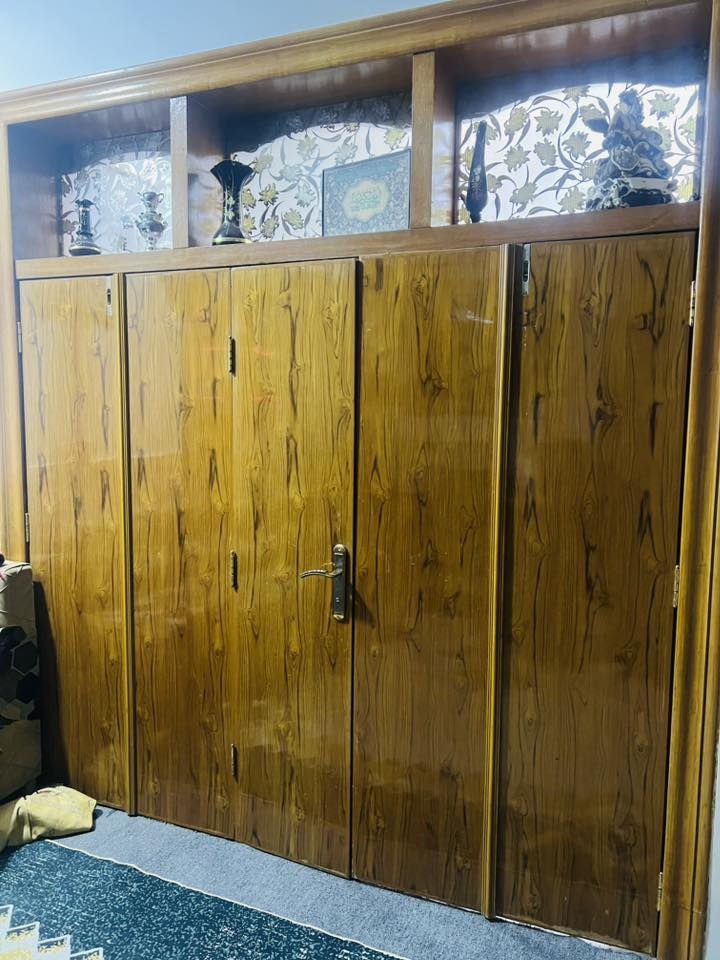 للبيع باب دفتريه ***********
العرض مترين وستين 
الرتفاع مترين وسبعين
