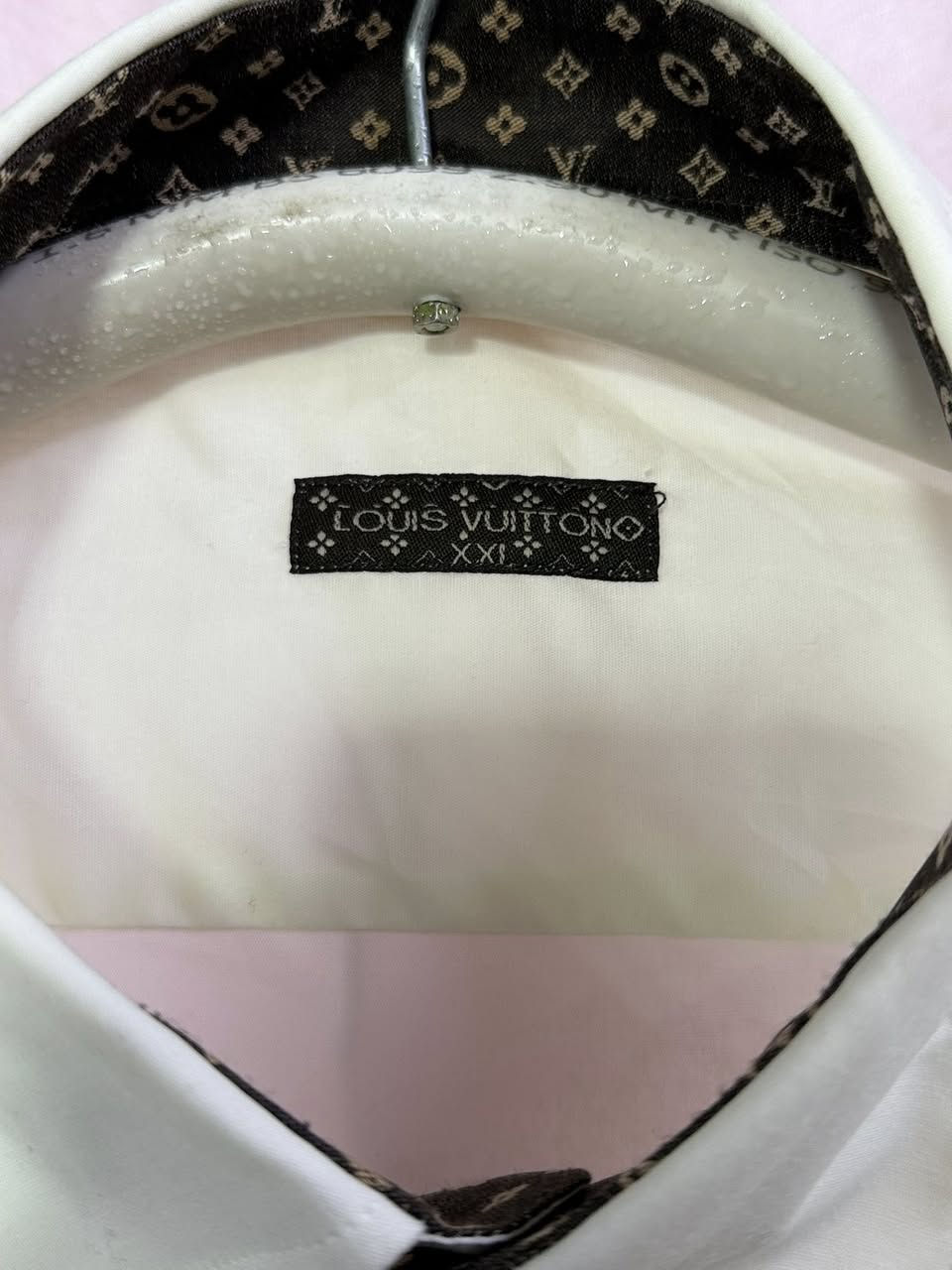 👔LOUIS VUITTON😀👌🏻!Marka🤗🙅🏻
وکالە موجود 
- لیبل موجود-
مملبوس -
قماش ١٠٠/٩٧ Koton🤗
قیاس -XXL
توصيل متوفر 📍


**إذا كنت صاحب هذا الإعلان وتريد حذفه لأي سبب، رجاءا أرسل رسالة إلى الدعم الفني**