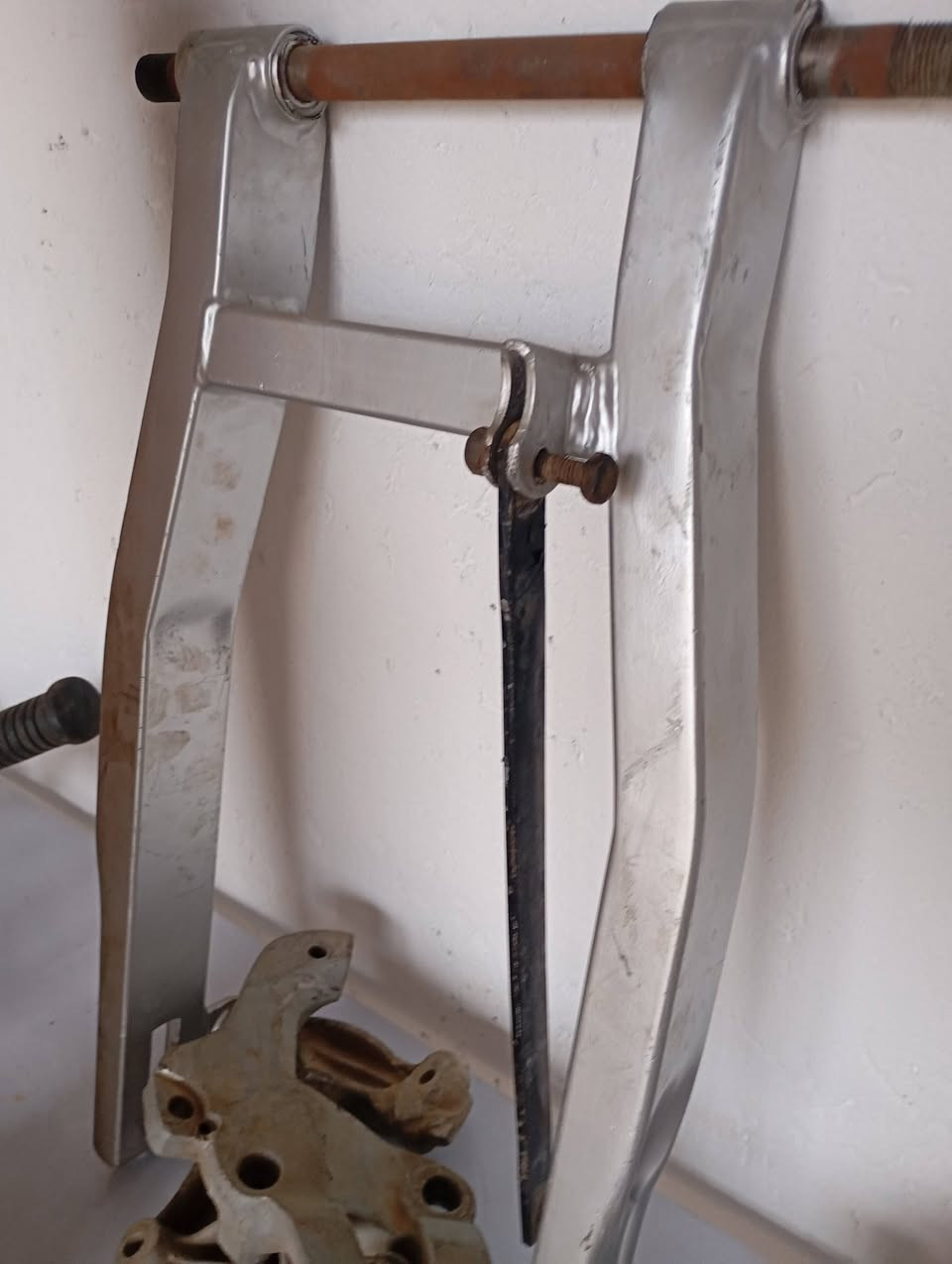 السلام عليكم العنوان كوت السفحه خلف ملعب السفحه شارع ***********/15
