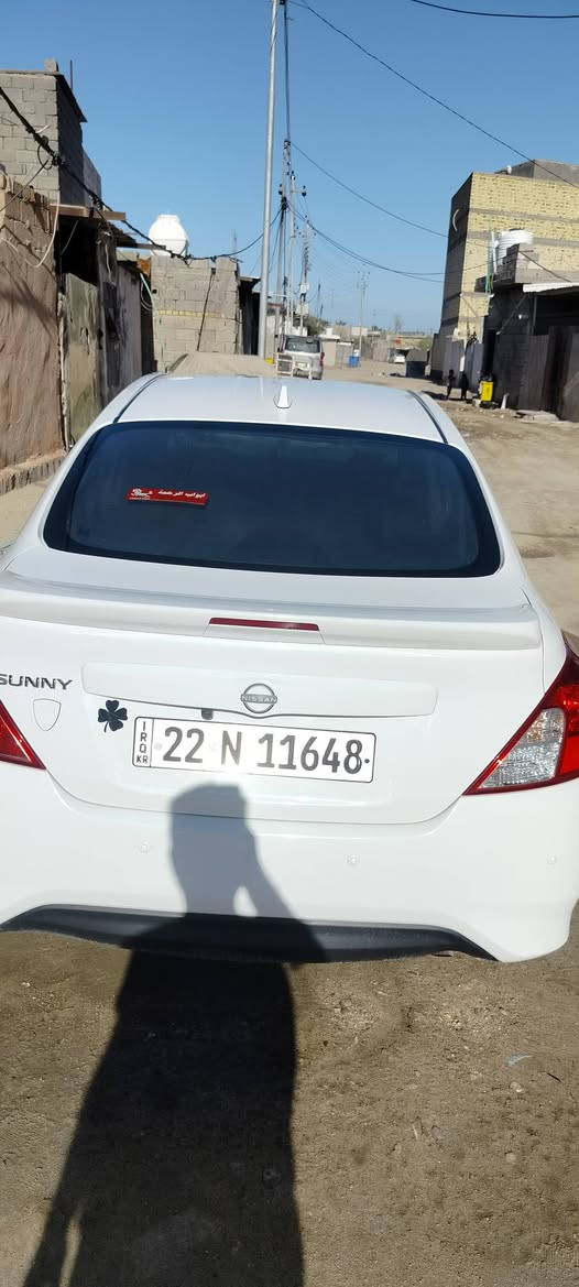 نسيان سني هندي الشكل الجديد مديل 24 بيه بس بارد بالباب الخلفي موضح بالبصور سعرها 125 وبيه مجال لطيبين الاتصال ***********
