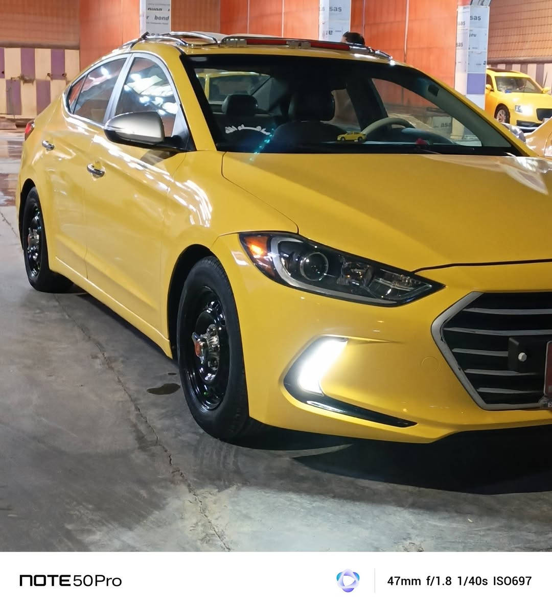 السلام عليكم  النترا لبيع موديل 2017 فول الموصفات ***********
