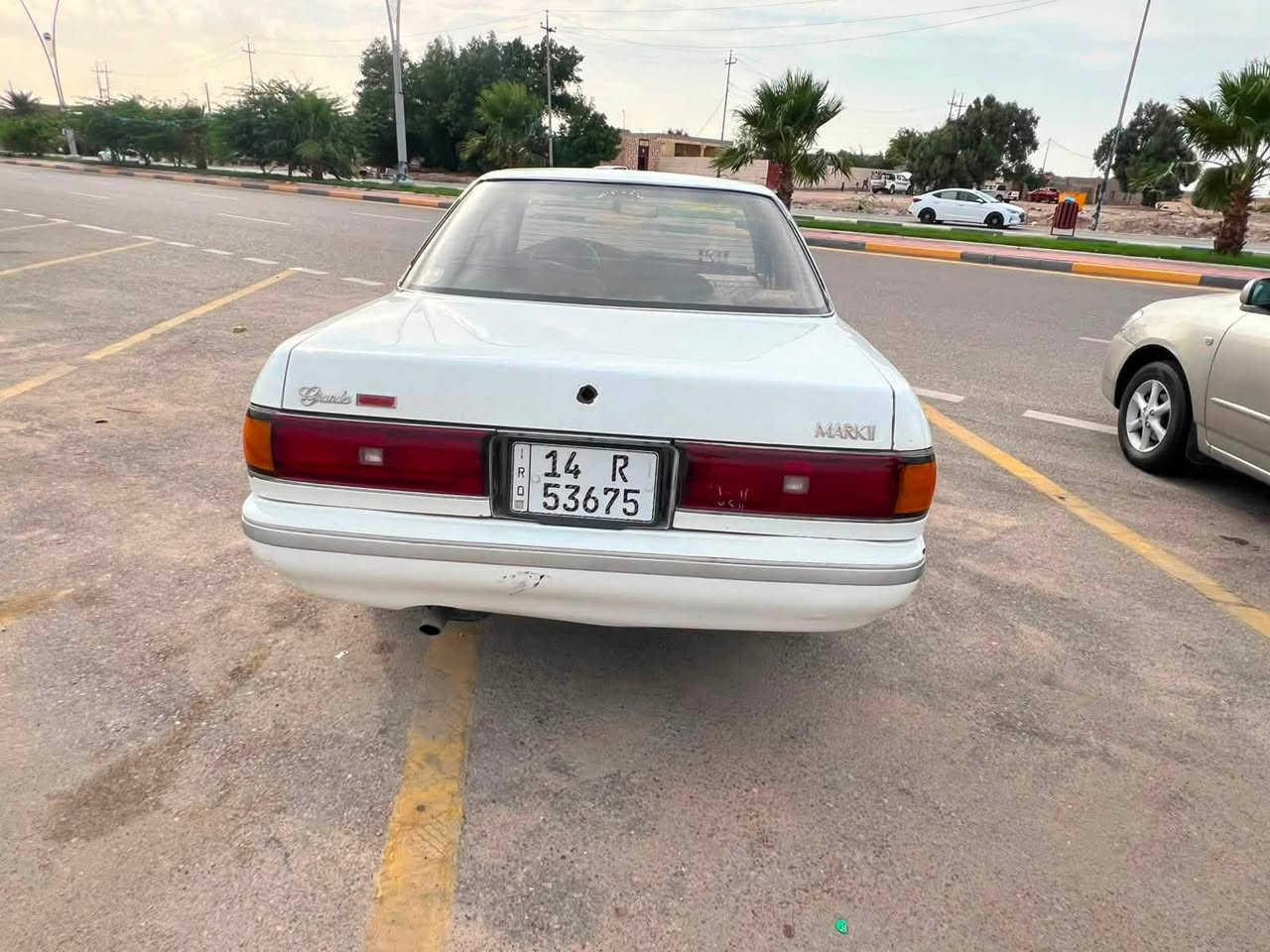 السلام عليكم مارك كصيف مديل 1991 سياره  مكفوله كص ونقل وكير مكينه كله كفاله سنويته تنتهي ب2027/12/7 سياره مال جناي. 
مكاني بصره زبير  رقم الهاتف: ‭***********‬
السعر 43 وبيها مجال حك الجيه
