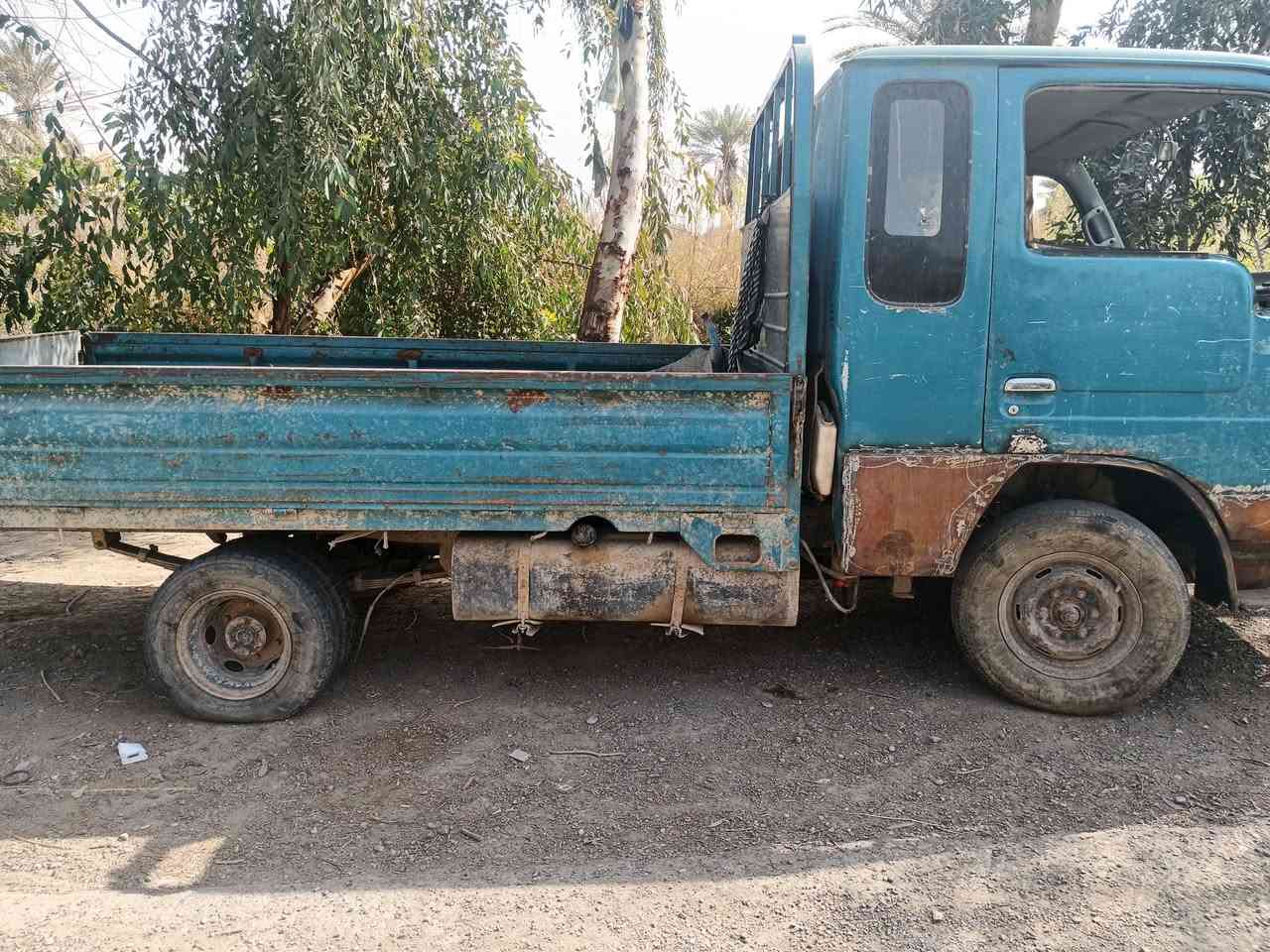 سلام عليكم كيه سامسوك موديل 200 رقم ألماني ديالى مكينة كير جديد اكسل جديد سيارة بيني تريد وكله تريد تحويل سعر 25 بيه مجال ***********
