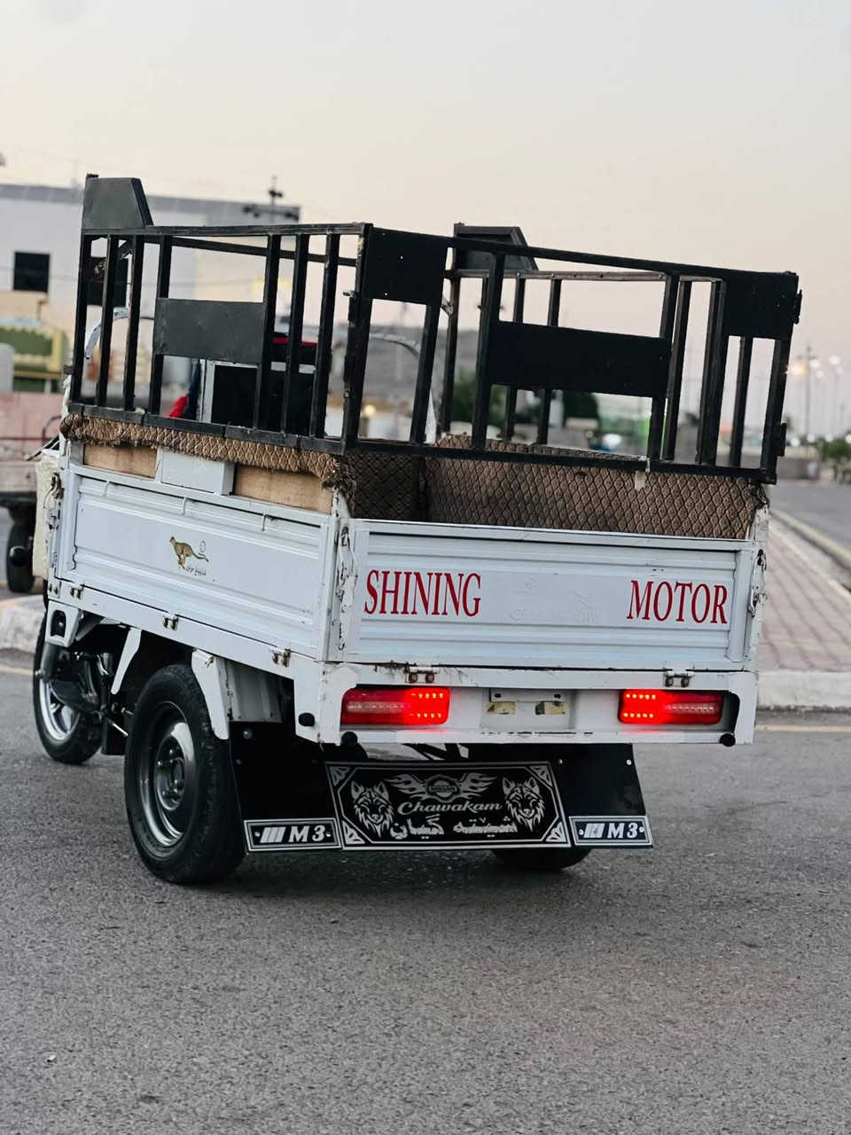 سلام عليكم ستوته للبيع موديل23  
محرك150 السعر مليون 550وبيه مجال  بون محجر ***********
