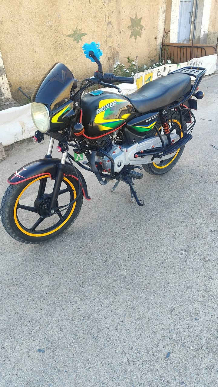 بوكسر 2020وراق صوليه وداخل ترقيم دراجه مكفوله سعرهة 800 وبيهة مجال مكاني ديالى شهربان‏‪0774 652 4782‬‏
