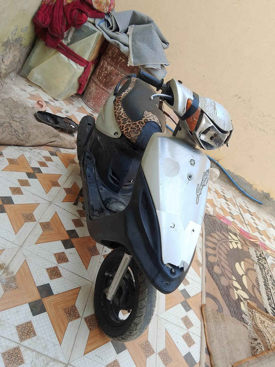 سلام عليكم شباب هاي دراجه ماكس قجمه نضيفه مجفته مره عوزهه بس قبق هندر السعر 200وبيهه مجال المكان الديوانية قضاء حمزه الشرقي متواجد خاص ***********
