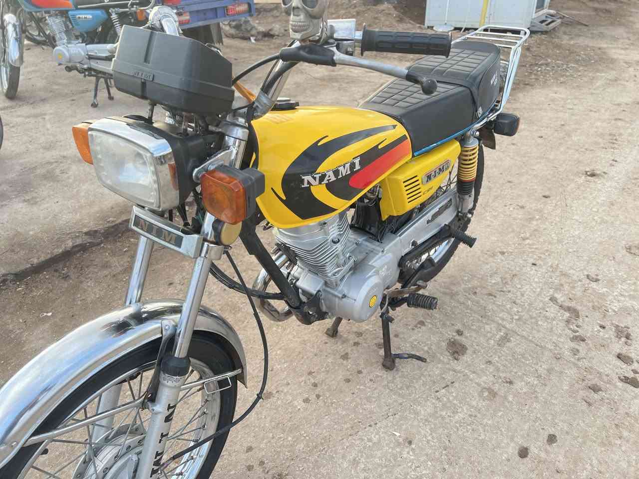 سلام عليكم 
ايراني امتياز مديل 2022 دراجه حلوا وراق اصولي وطالعه بل 2022/12/27 يعني 23 
محرك مفتوح وحالين بيها جبنه طاگه ما نقصها ولا شي حالين كلشي شغال بيها سعر 750 وبيها مجال بسيط 
***********
