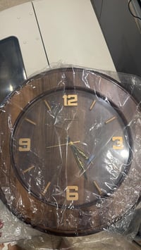 ساعات عدد 3 الحجم كبير سعر الوحده 15 الف سله مهملات ستيل الكبير 10  ال...