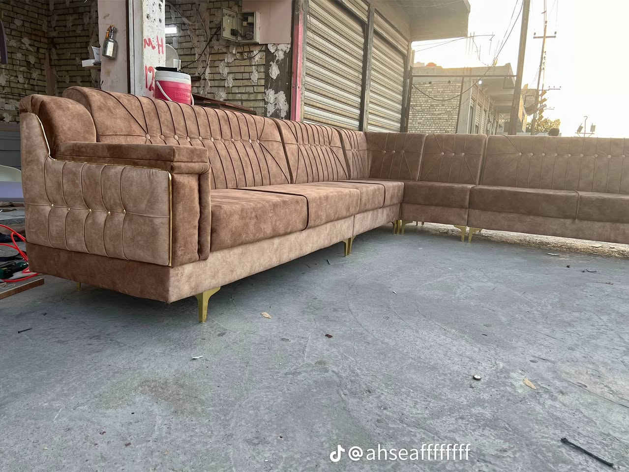 #لتغرك #الأسعار #انتبهوا #شغلنا #مو_سوكي ضمان حقيقي ٥ سنوات ب ٤٠٠ الف عروض خاصه انتبه 🤔🤔 ١٠ مقعد خشب چام روسي اصلي  اسفنج مميز درجه اولى قماش تركي 🥰🎁🎁+🎁🎁🎁كل هذا   عنوانه بغداد مدينة الصدر     توصيل 🚚 داخل بغداد / وكافه  المحافضات بسعر مناسب احصل عليه الآن وامنح منزلك الفخامة التي يستحقها!  ع للحجز ارسل صوره الموديل والعنوان والاسم والرقم لتثبيت الحجز/ مراسله ماسنجر فيس او واتساب او الاتصال على رقم ***********
