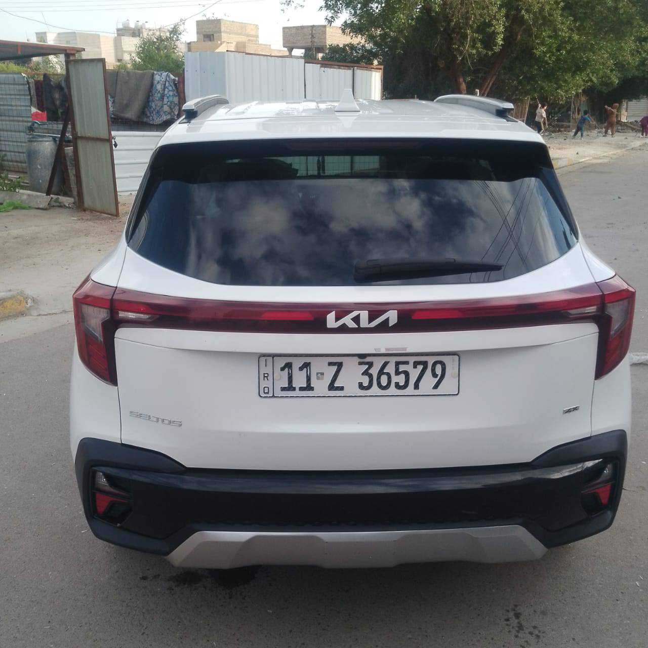 سلام عليكم
كيا سيلتوس موديل 24
فول مواصفات حادثها دعاميه اماميه فقط بدون حادث 
رقمها بغداد.
مكلف بالنشر ‏‪***********‬‏
بي واتساب
