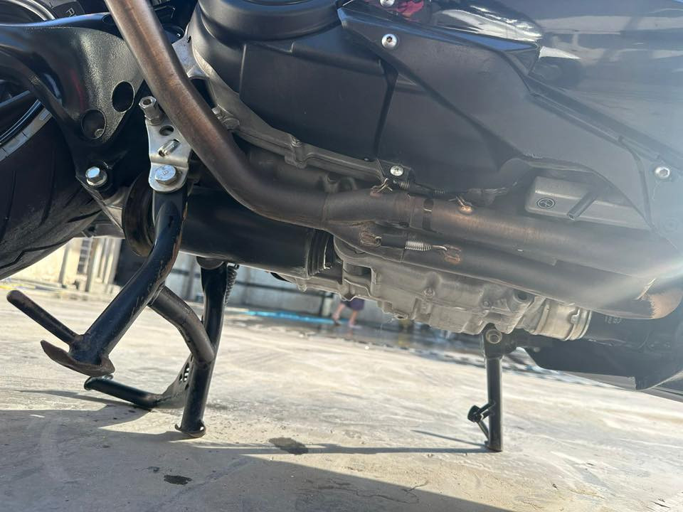 TMAX 2011 مرقم اصولي دراجة مزودة صالنصة رياضي وتجوة وكلج رياضي وشوتة رياضي للبيع مكاني بغداد بلديات تحويل ثاني يوم ***********
