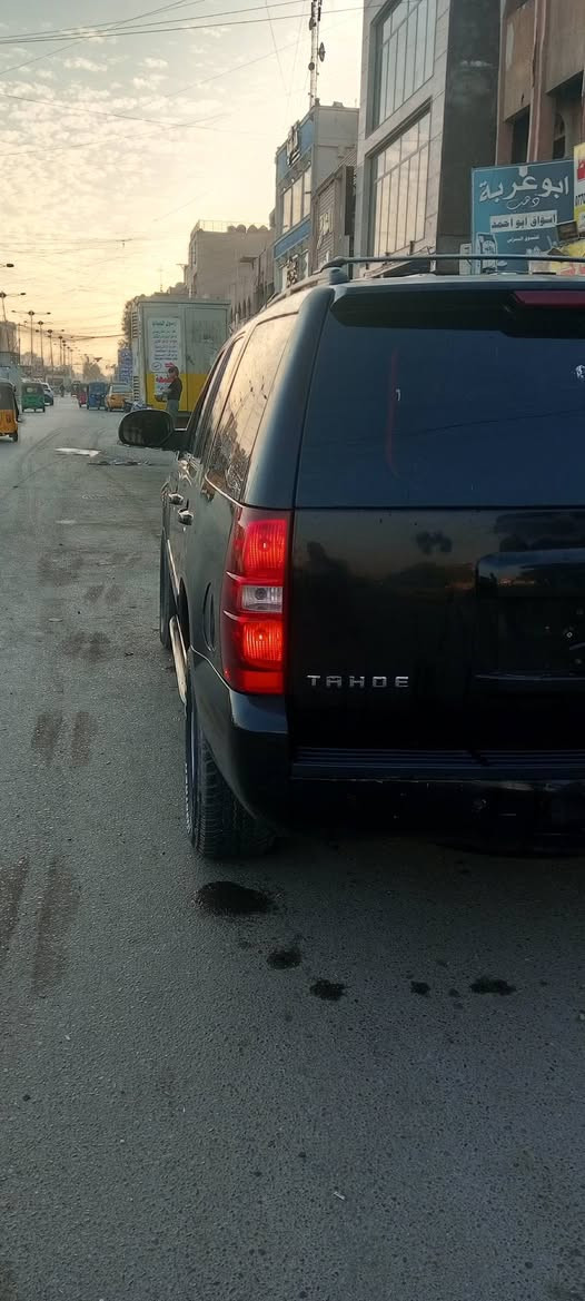 سياره تاهو مقفوله من الجير للماكينه ومن القص 2012 ***********
