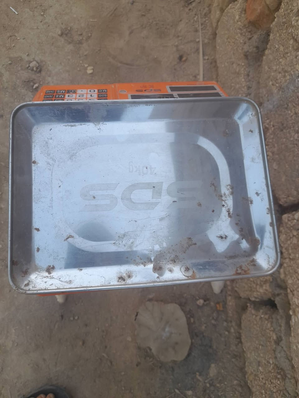 ميزان للبيع شغال سعر 20ألف مكاني كربلة كنطرت سلام تصل ***********
***********
