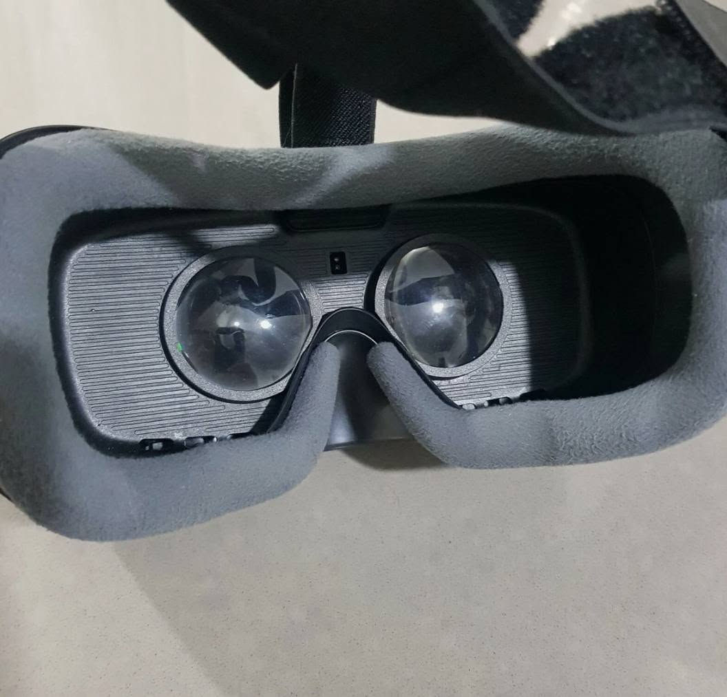 الواقع الافتراضي Samsung Gear VR (موديل SM-R324) مع وحدة تحكم بحركة يد فقط ب40


**إذا كنت صاحب هذا الإعلان وتريد حذفه لأي سبب، رجاءا أرسل رسالة إلى الدعم الفني**