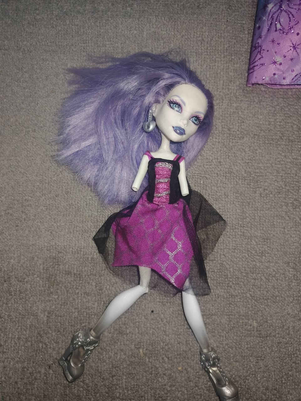 متوفر مونسترات قطعة بخمسة متوفر توصيل 
نظافة 100 ومغسولات


**إذا كنت صاحب هذا الإعلان وتريد حذفه لأي سبب، رجاءا أرسل رسالة إلى الدعم الفني**