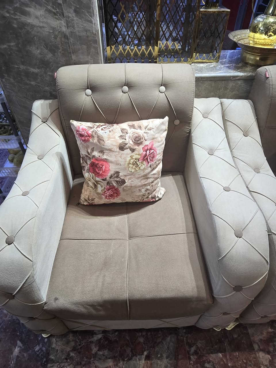 تخم قنفات للبيع ٧ مقاعد تواصل على وتس ***********
