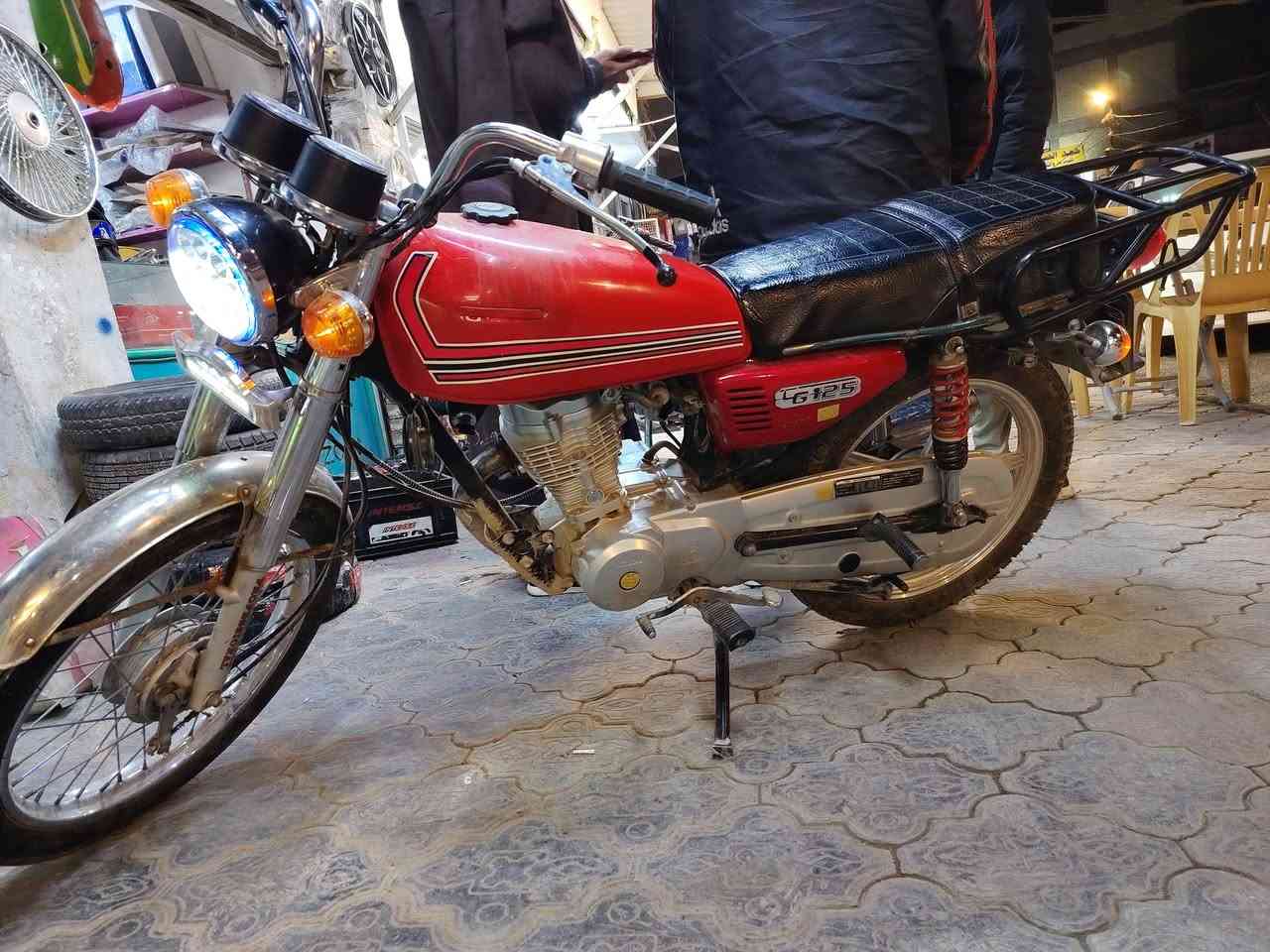 أربعة كير 
مديل 21
رقم وسنويه***********
