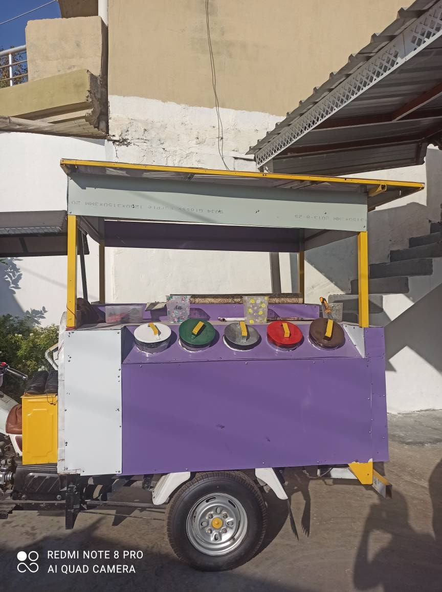 ئه و به راده ئه زبری بؤفرؤشتن به شرت پینج کؤله به که په ر ه وا شوین حاجیاوا واساب فای بر *********** رانية, السليمانية
