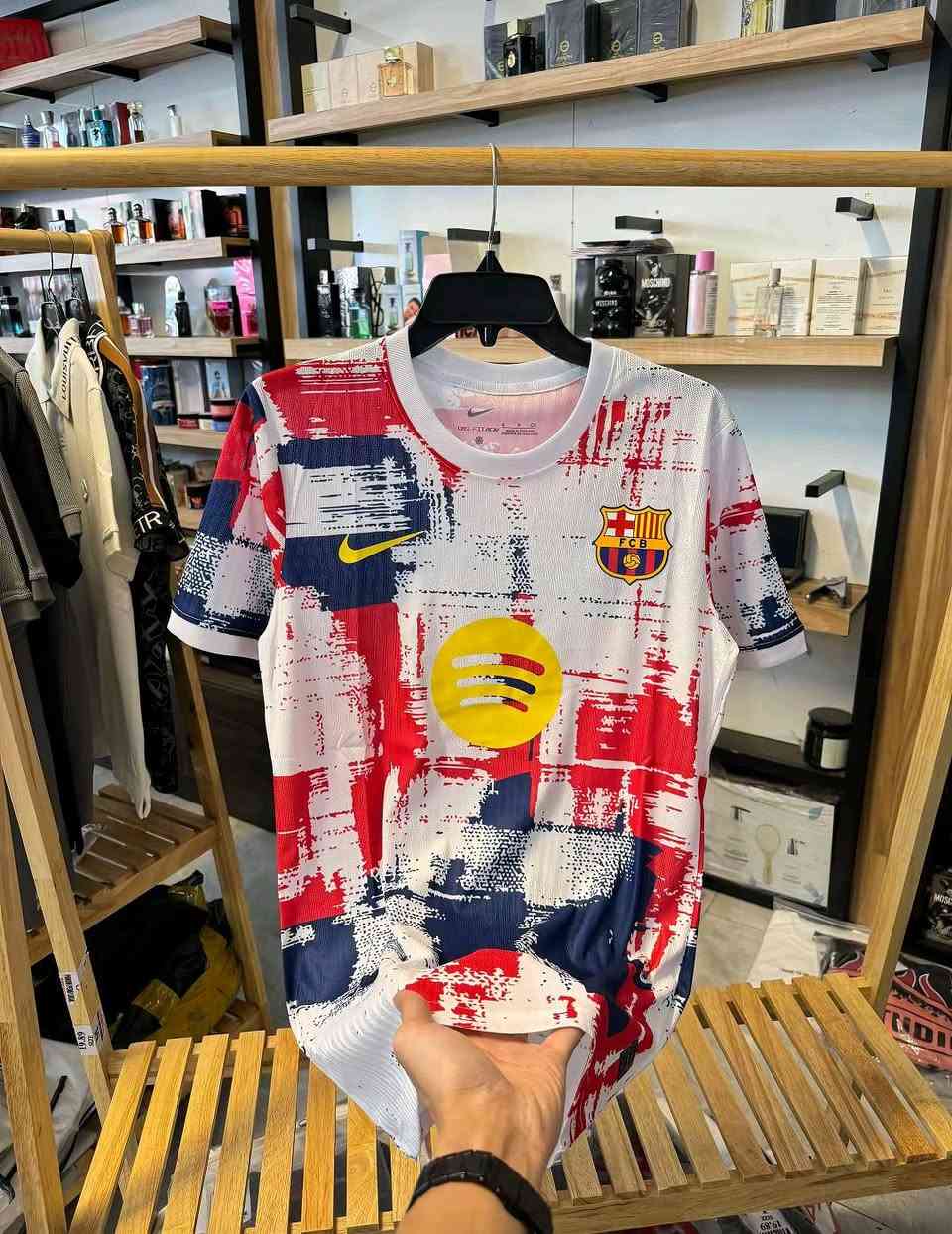 توفر عند فيگو ستور للالبسة الرياضية
توصيل مجاني لجميع المحافظات 🇮🇶 
للاستفسار واتساب  ***********
