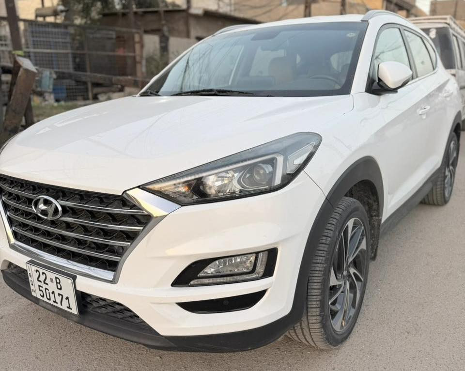 السلام عليكم توسان موديل ١٩ خليجي كفاله من ضربه وصبغ وتبديل والبارد
ماشيه ٦٥ الف كيلو 
جاهزه ماناقصه اي شي و بأسمي تحويل مباشر 
سعر ١٩٥ و بيهه مجال 

***********
