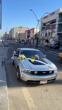 الحلوه للبيع ٢٠١٢ بريميوم . محرك٣٧٠٠ السيارة جديده ونصبتها تخبل حادثها...