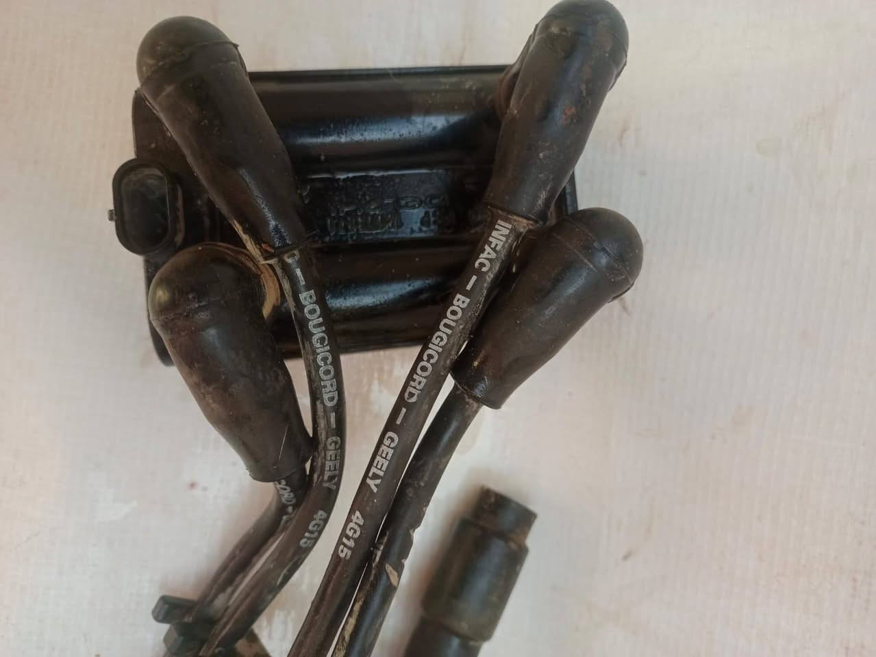 بور ستيرن ومجول كامل مع الوايرات للبيع السعر ٩٠ الف ناصرية اني ***********
