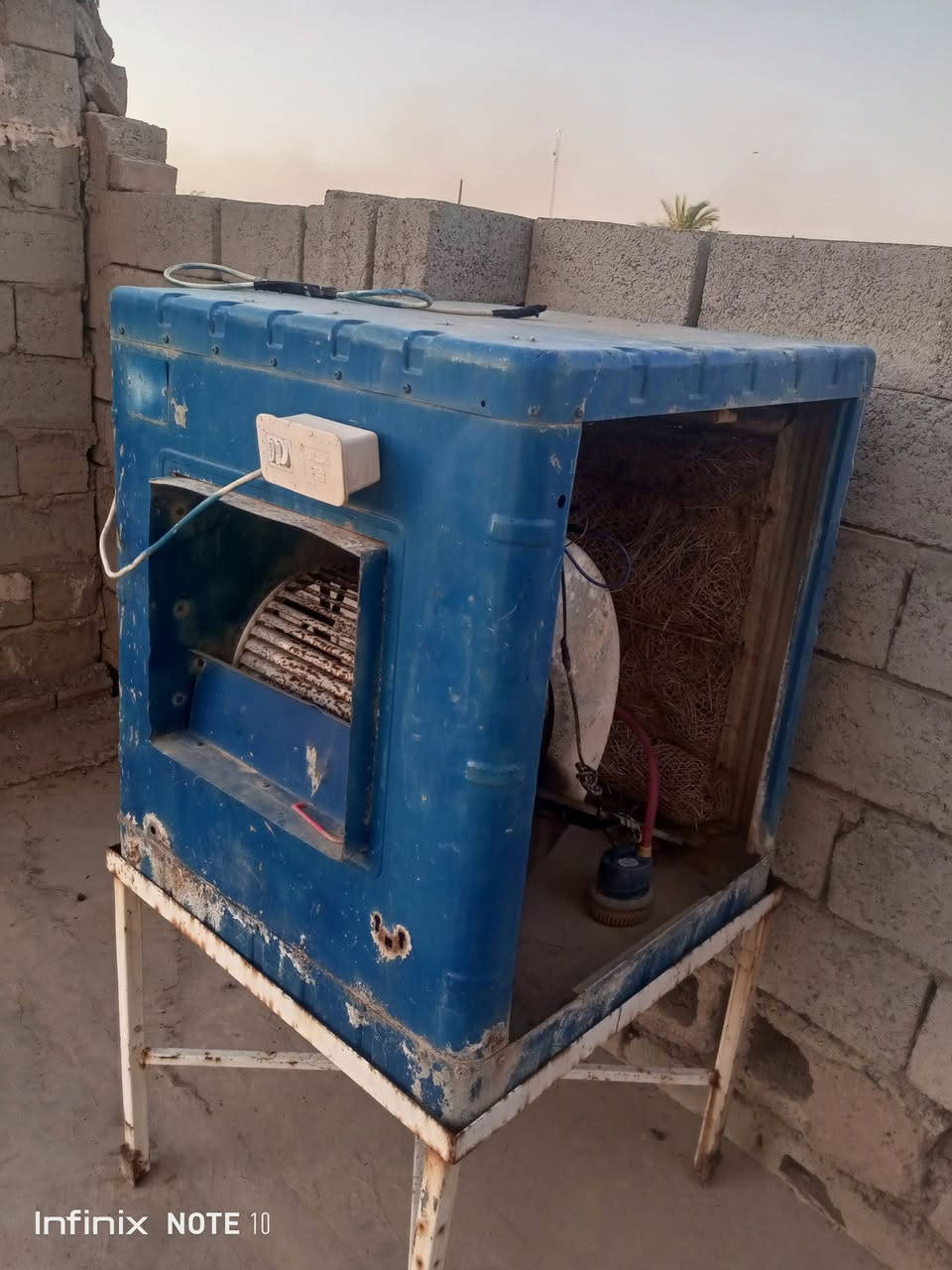 مبرده حجم 2ونص نظيفه سعرها 70بيها مجال شرط ماطور ماواصل مصلح ***********
