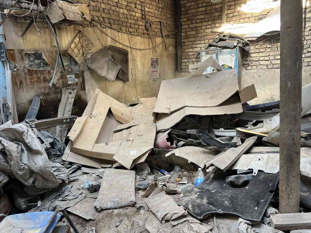 السلام عليكم بلاستك دعاميات وبدنات الي يفيدنة يجي يحملهن مكانهن الشيخ عمر *********** خابرني وتعال حمل هواية بلاستك بلاش
