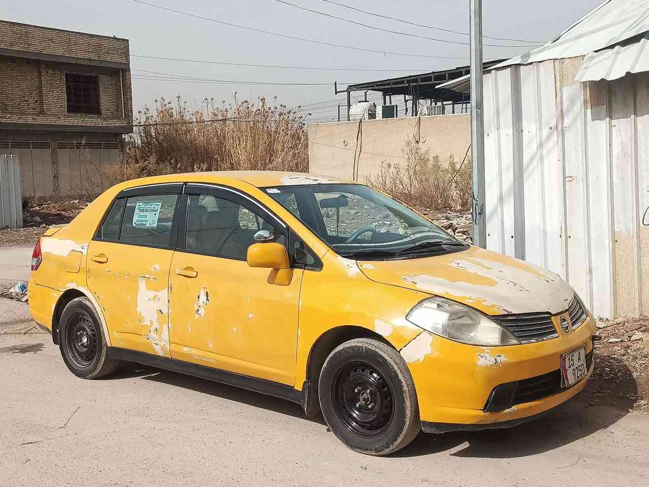 نيسان فيرسا موديل 2009
محرك صاله شهر من شاده كامله اي نقص مابيه بس باقيله صبغ 

معجنه او كامله بس تصبغ 

نواقص  قفل الصندوك عاطل او مكينه الجامه اليم السايق تنزل مصعد 

سياره لشارع بوجهك كهربائيات كير محرك خير من الله سستم سماعات شاشه اصليه 

دوشمه دواخل حلوه خارجه بس صبغ 

مكانه يم صيطره الشعب سعره 47 ورقه 

***********
