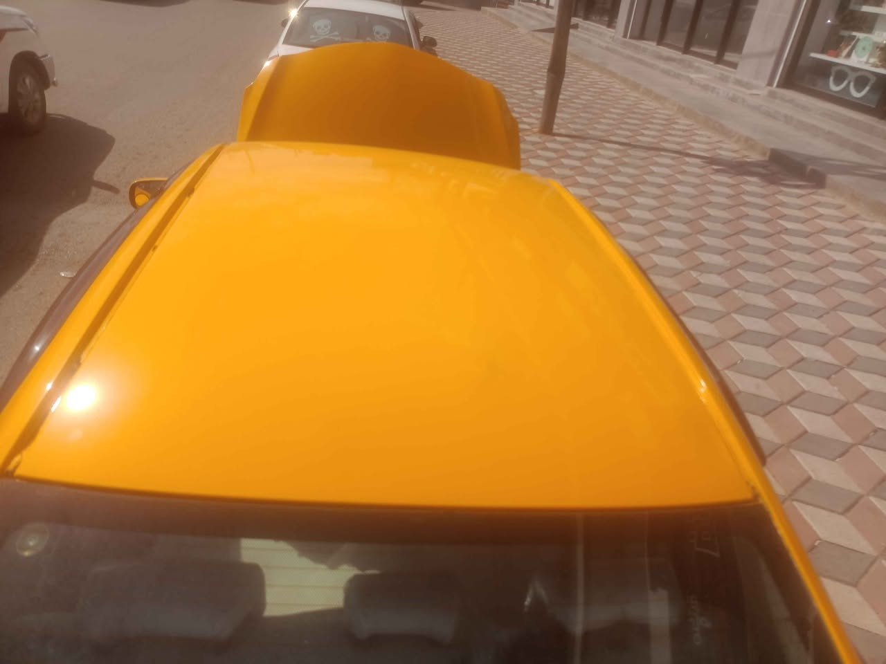 السلام عليكم ورحمه الله وبركاته 
يارس تكسي موديل 2008 خليجي رقم بغداد انكليزي شرط تحويل و غرامه ونقابة/ تبريد تدفئه شغال /تخم تايرات جديد /صدر جديد /هزة جديده/لايتات جديدة مع زينون اصفر 
للاستفسار الاتصال على الرقم 
*********** كركوك, العراق
