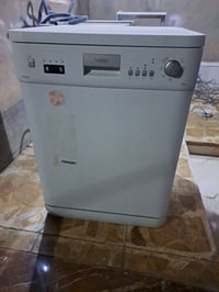 غسالة صحون • نظيفة • شغالة