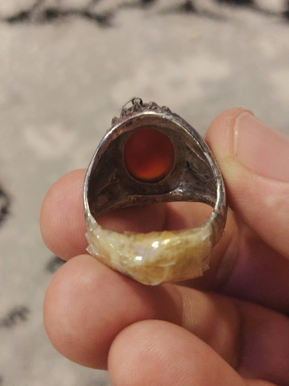 السلام عليكم للبيع خاتم يماني
قديم مصور سعره ع الخااااص


**إذا كنت صاحب هذا الإعلان وتريد حذفه لأي سبب، رجاءا أرسل رسالة إلى الدعم الفني**