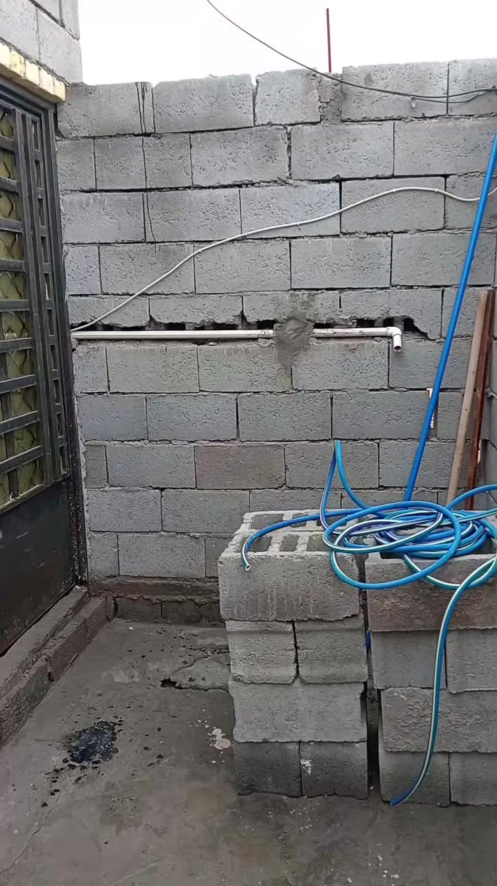 بيت في تنومه الصالحية المساحه 100 البيت بي نواقص مثل مآ وموضح سعر 60
***********
