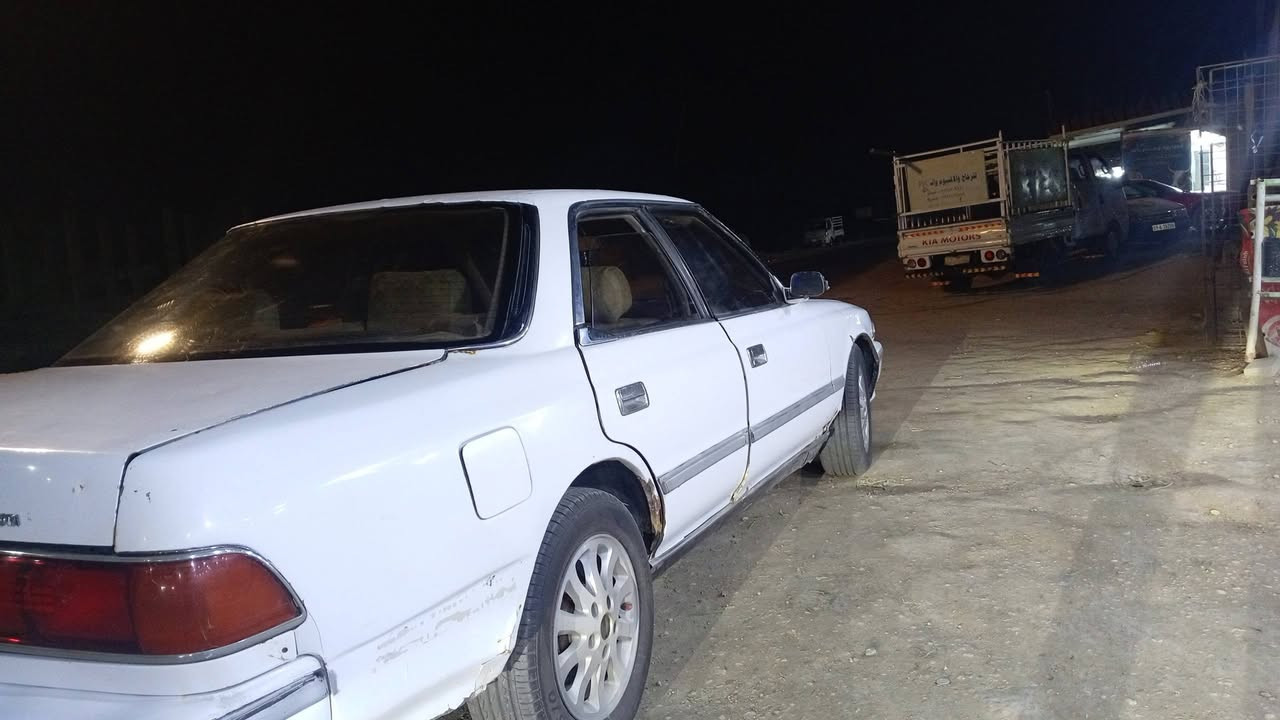 مارك فلات مديل 91كير ومكينه نضيفات حداديه وصط تخم تاير  كهربائيات شغاله نقص مشط ستيرن ثكيل دواخل جديده بيه خياس  ب الهلات الوره اليعر 33وبيه مجال للطيبين اتصل وبيك خير ودلل غير متواجد ع الفيس ؛***********
