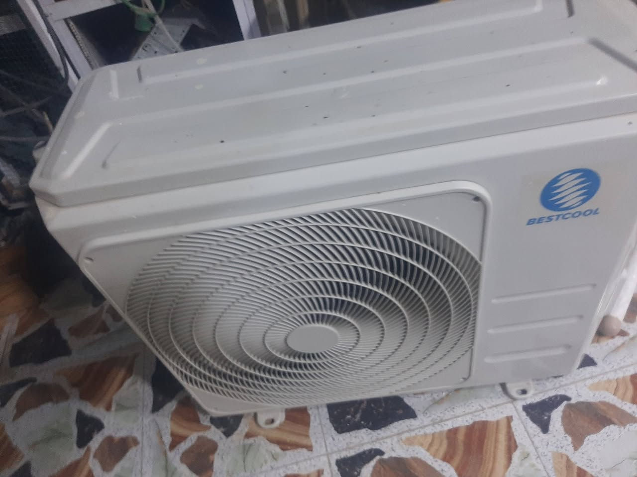 نقطعه خارجيه شغاله على بلاد بدون غاز ضمان اسبوع وذا عندك خارجيه عاطله اخذه ونطيني فرق عنوان بصره حي بغداد المجلس محافظه رقم هاتف *********** واتساب
