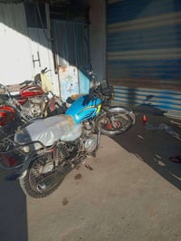 دراجه للبيع دراجه كامله موديل 23 السعر 425وبيه مجال للتواصل 0771747516...