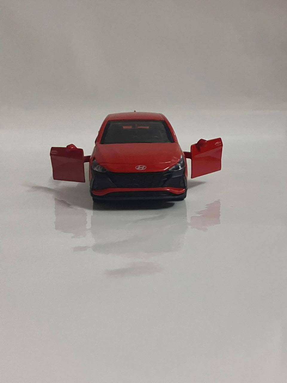 متوفره الان ☑️ 
HYUNDAI  EIANTRA

☑️ فتح بابين 👍 
☑️ اضاءة كشافات اماميه و خلفيه 👍 
☑️ كاوتش متحرك 👍 
☑️ خامة معدن ممتازه 👍 
☑️ سعر مناسب 👍 💵 
☑️ متوفر شحن لجميع المحافظات 🚚 📦 
☑️ الدفع عند الاستلام 👍 
(Y&M Dicast 🌹)
#ماكيتات سيارات


**إذا كنت صاحب هذا الإعلان وتريد حذفه لأي سبب، رجاءا أرسل رسالة إلى الدعم الفني**