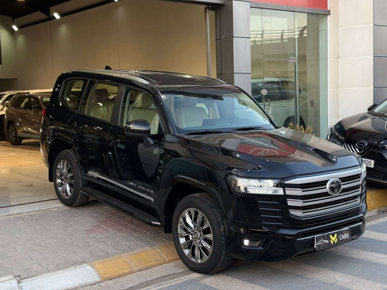 🚘 للبيع | لاندكروزر GXR موديل 2026
✅ ماشية 3,000 كم فقط
✅ مرقمة وجاهزة في السليمانية
✅ محرك V6 تنفس طبيعي (بدون تيربو)
✅ ضمان شركة ساس
✅ نظام مراوس
✅ رادار أمامي
✅ مانع تصادم

للاستفسار والمعاينة:
📍 معرض M.Cars – الوكيل المعتمد لشركة ساس في كركوك

📞 الاتصال فقط:
***********
***********

❌ لا يوجد بيع بالأقساط
