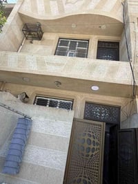 بيت 50 متر للأيجار منطقه التاجيات قرب المرور بيت جديد وجاهز غرفه نوم ج...