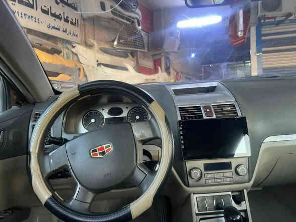 السلام عليكم ام كراند c7 موديل 2013 سياره قطره صبغ مابيها ولا خياس السياره كير مكينه خير من الله حداديه صدر خير من الله  وتخم تاير مواصفات السياره شاشه كامره فتحه وي كب اشاير بالمري جلد السعر 54 وبيها مجال حك الجيه العنوان بغداد المشتل الهاتف ***********
