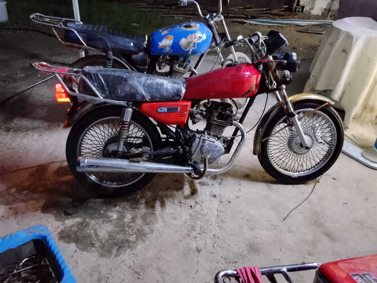 للبيع كلك السعر 175 وبيها مجال***********
