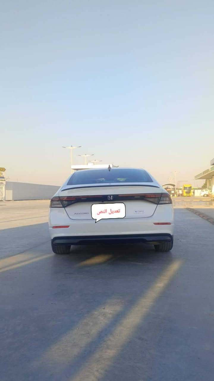 للبيع هوندا اكورد هايبرد موديل.  ..2023
 فئه sport فول مواصفات:- مكينه 2000 هايبرد بصمه
..... بصمه ابواب
....فتحه سقف  رادارات اماميه وخلفيه وجانبيه كراسي كهرباء 
..تشغيل عن بعد شاشه كبيره كامره دواره فول تحكم ستيرن تحديد مسار اوتو هولد سايد بريك بصمه
   كار بلي.  

الحادث فقط بنيد بدون اي دواخل  مكفوله الشواصي الغود 
بغداد الغدير ***********

