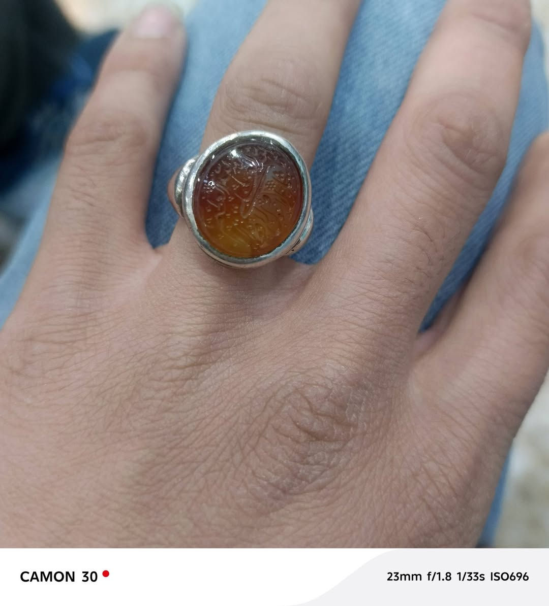 سلام عليكم يماني بيهه زعفران خفيف ذمه مخطوط صياغة ثقيله بحرينيه صب مكاني بغداد ام الكبر والغزلان ***********
