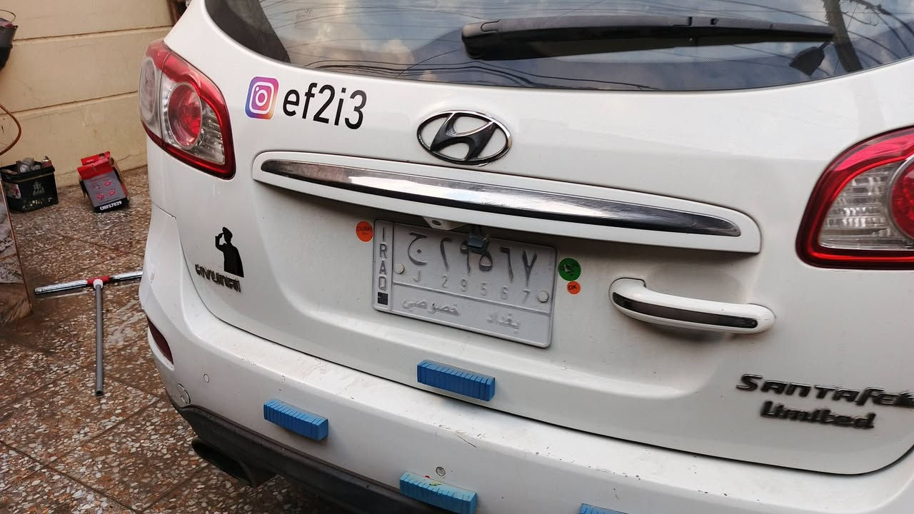 السلام عليكم سنتافي ٢٠١٢للبيع فول موصفات للخير محرك٦سلندر سياره خير من الله بصمه وبصمه ابواب فتحه ٧راكب وبقيه معروفات سياره بيه صبع قبق جنطه فقط وبارد بل جاملغ فقط باقي مكفول رقم بغداد بسمي سياره السعر ١٤٥وبيه مجال الرقم ***********او***********
