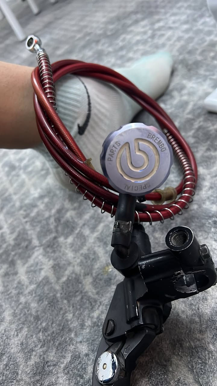 تحويله نايسن اصلي مفصخهه من كاوسكي ترهم  لكل الدراجات اجتي وي دراجتي من الخارج رايدهه ب ١٠٠ و بيها مجال مكاني بغداد توصيل ماكو


**إذا كنت صاحب هذا الإعلان وتريد حذفه لأي سبب، رجاءا أرسل رسالة إلى الدعم الفني**