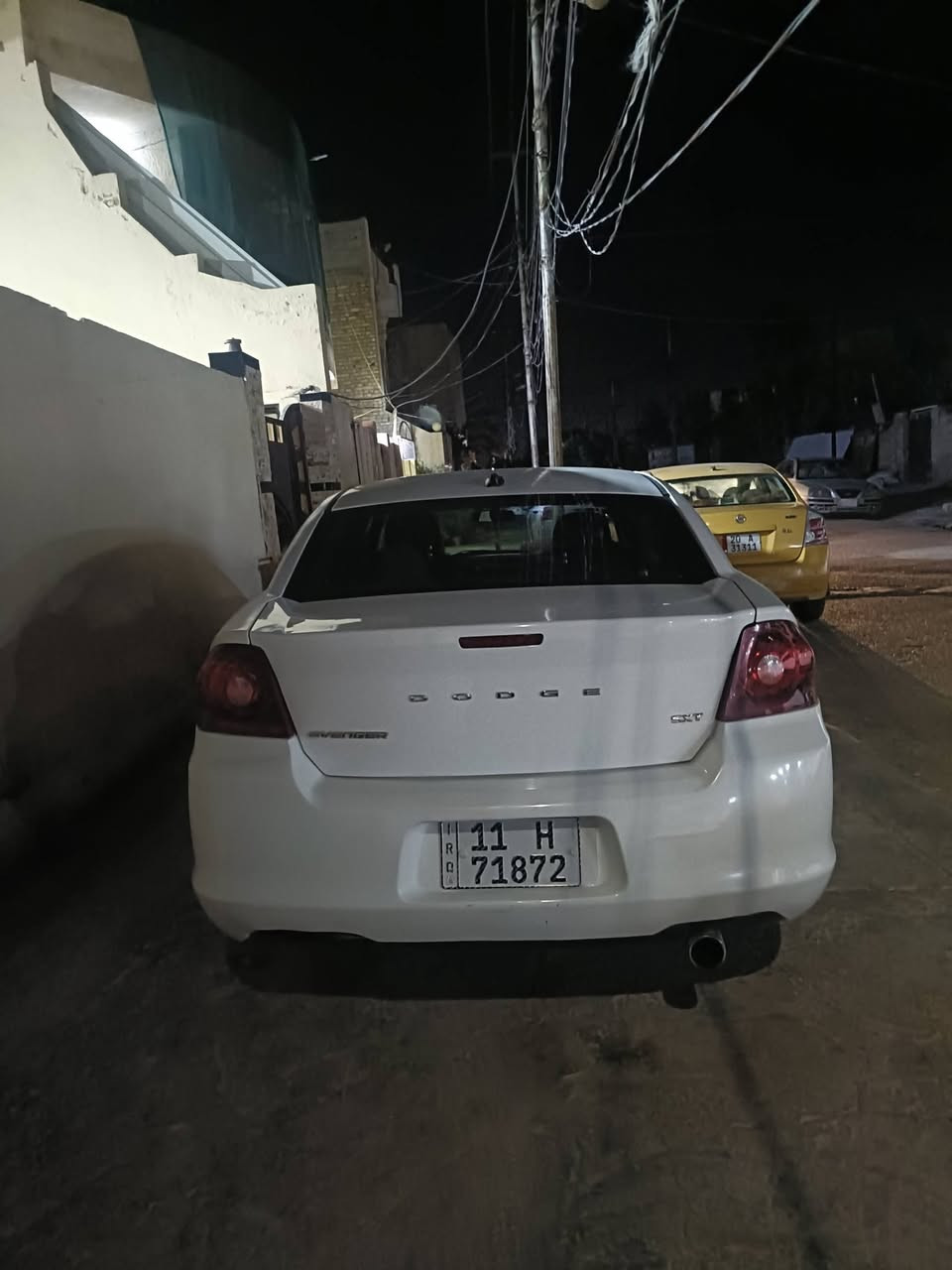 دوج افنجر 12
محرك 2400 
ماشيه 119
بدون حادث  صبغ اربع قطع 
بيها البنيد جارد 
كير نظيف 
محرك مفتوح ونظيف 
تبريد ثلج 
صدر امامي خلفي جديد
لايت زنون 
غرفتها كلش نظيفه 
باسمي تحويل ثاني يوم 
مكاني بغداد الامين الثانيه 
***********
السعر 83$
